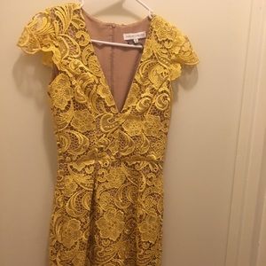 This is probably my favorite dress ever! 💛